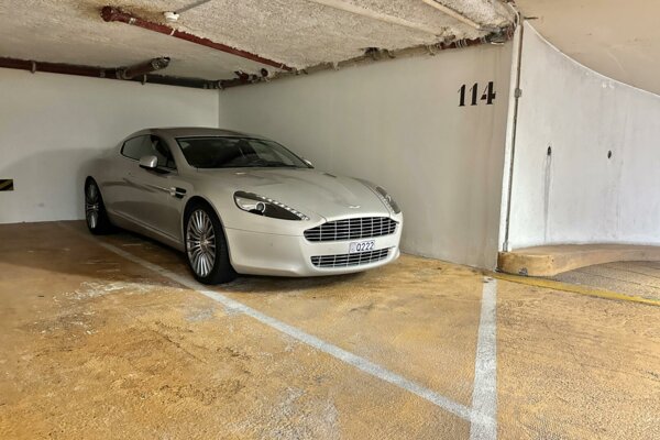 MONACO GOLDEN SQUARE 2 ROOMS IN MIXED USE CELLAR AND PARKING